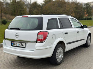 Opel Astra foto 4