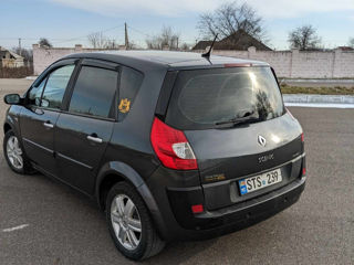 Renault Scenic foto 2