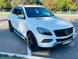 Mercedes M-Class foto 2