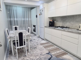 Apartament cu 3 camere, 93 m², Ciocana, Chișinău foto 2