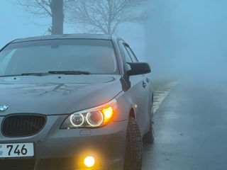 BMW 5 Series foto 2