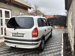 Opel Zafira foto 4