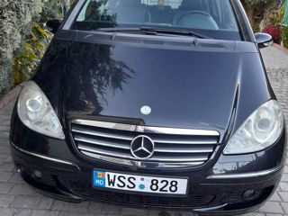 Mercedes A-Class foto 2