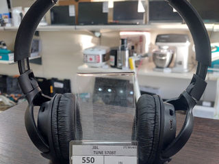 JBL Tune 570BT / 550 lei / Credit foto 1