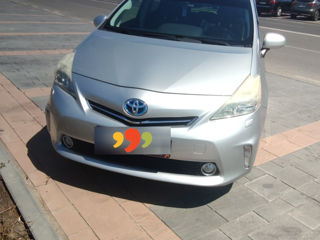 Toyota Prius v, 2013 г.