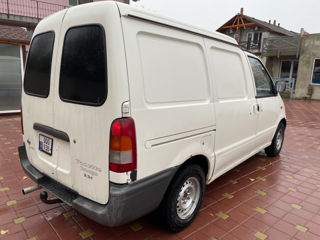 Nissan Vanette foto 4