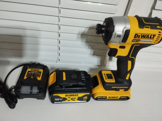 DeWalt DCF 887 + 1 acum 4A + 1acum 2A +incarcator