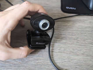 Продам Веб-камеру Defender G-lens 323-I