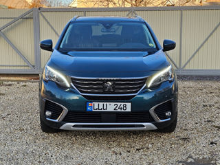 Peugeot 5008 foto 2