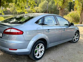 Ford Mondeo foto 3