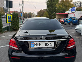 Mercedes E-Class foto 3