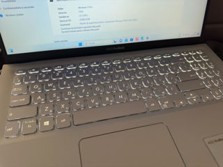 Asus VivoBook foto 4