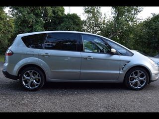 Ford S-Max foto 1