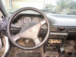 Mazda 323 1991г. в foto 4