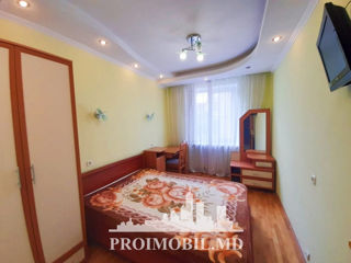 Apartament cu 2 camere, 56 m², Centru, Chișinău foto 5