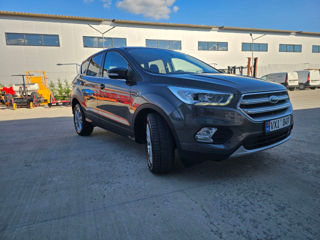 Ford Kuga foto 4