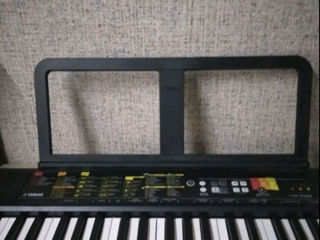 Yamaha PSR F - 52 в идеальном foto 2