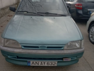 Ford Escort фото 2