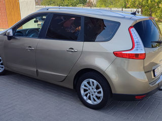 Renault Grand Scenic foto 4