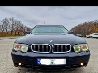 BMW 7 Series foto 3