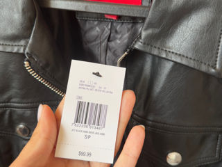 Куртка Guess foto 1