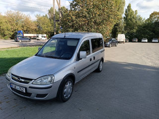 Opel Combo foto 1