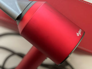 Фен Dyson red edition foto 3