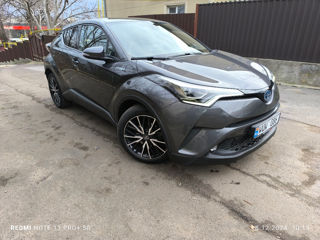 Toyota C-HR foto 5