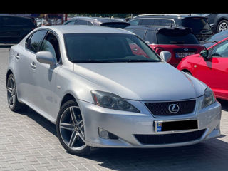 Lexus IS Series