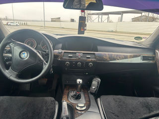 BMW 5 Series foto 6