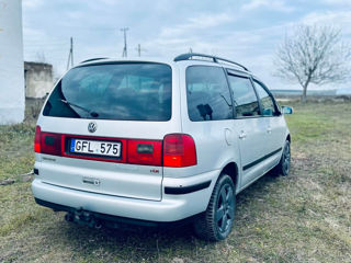 Volkswagen Sharan foto 6