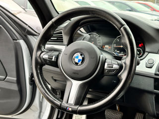 BMW 5 Series foto 10