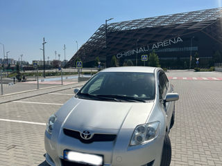 Toyota Auris foto 1