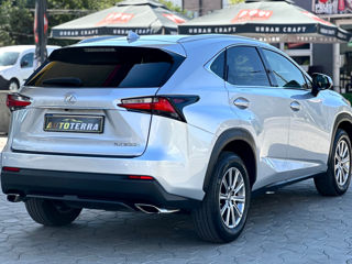 Lexus NX Series foto 6