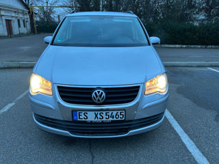 Volkswagen Touran foto 7