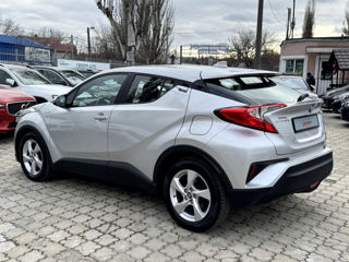 Toyota C-HR foto 7