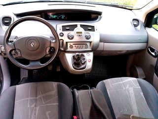 Renault Grand Scenic foto 9