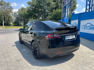 Tesla Model X foto 6