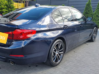 BMW 5 Series foto 4