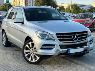 Mercedes M-Class foto 5