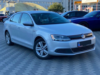 Volkswagen Jetta foto 4