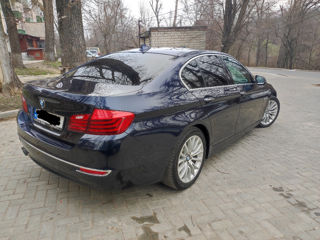 BMW 5 Series foto 4