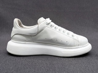 Alexander McQueen Oversized Sneakers. Размер 38. Оригинал. В хорошем состоянии. foto 8