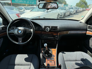 BMW 5 Series foto 8