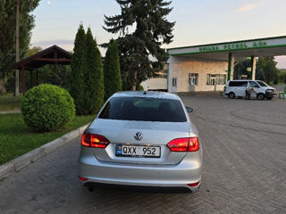 Volkswagen Jetta foto 5