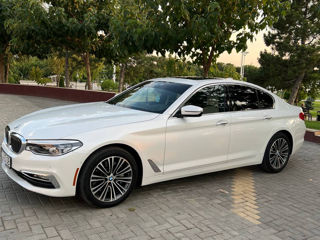 BMW 5 Series foto 2