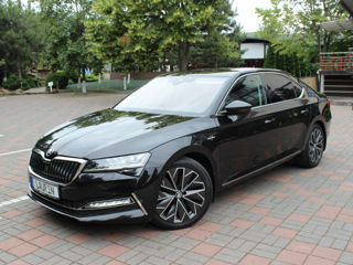 Skoda Superb foto 2