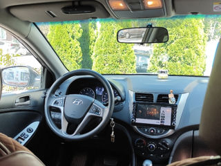 Hyundai Accent foto 7