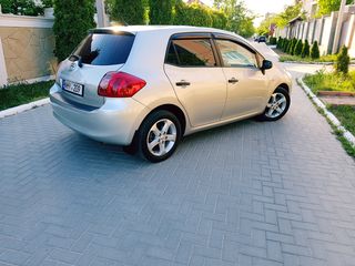 Toyota Auris foto 3