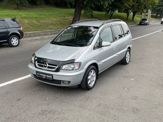 Opel Zafira foto 3